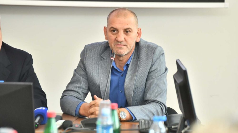 Bešić: Vučić odlaže odluku o izborima da bi sebe stavio u centar pažnje 1