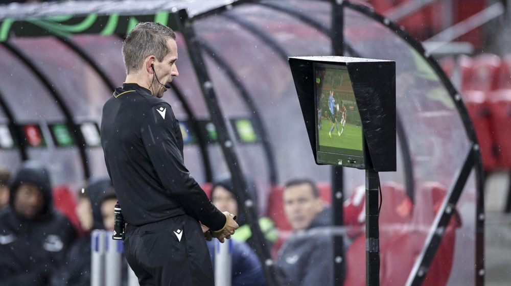 VAR