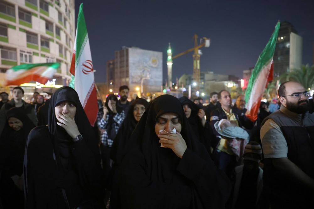 UŽIVO Rat na Bliskom istoku: Iran navodno izabrao sina Alija Hamneija za novog vrhovnog vođu (FOTO, VIDEO) 10 UŽIVO Rat na Bliskom istoku: Iran navodno izabrao sina Alija Hamneija za novog vrhovnog vođu (FOTO, VIDEO) 9