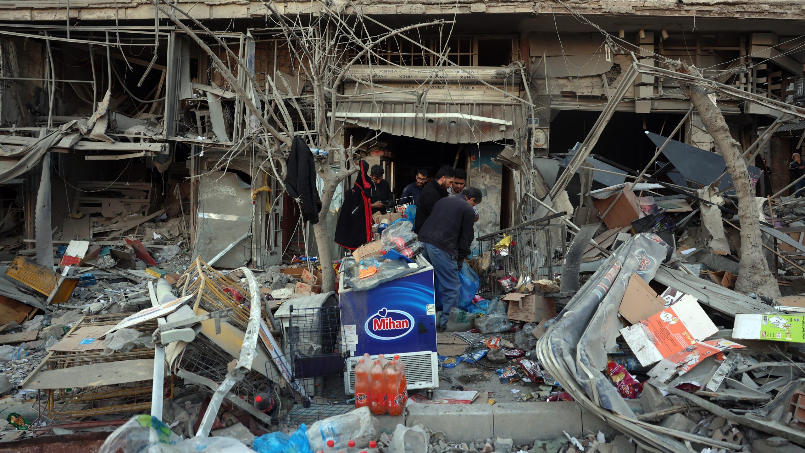 UŽIVO Rat na Bliskom istoku: Izrael bombarduje Bejrut i Teheran, Iran preti evropskim državama ako se uključe u rat (FOTO, VIDEO) 31 UŽIVO Rat na Bliskom istoku: Izrael bombarduje Bejrut i Teheran, Iran preti evropskim državama ako se uključe u rat (FOTO, VIDEO) 22
