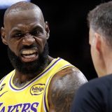 Lebron Džejms