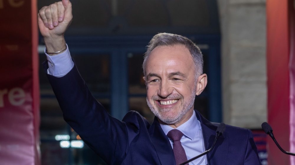 "Parižani poslali poruku Marin le Pen": Ko je Emanuel Gregoar, novi gradonačelnik prestonice Francuske? 1