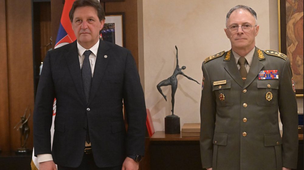 Gašić: "Snagu vojske ne određuje naoružanje kojim raspolaže već ljudi" 1