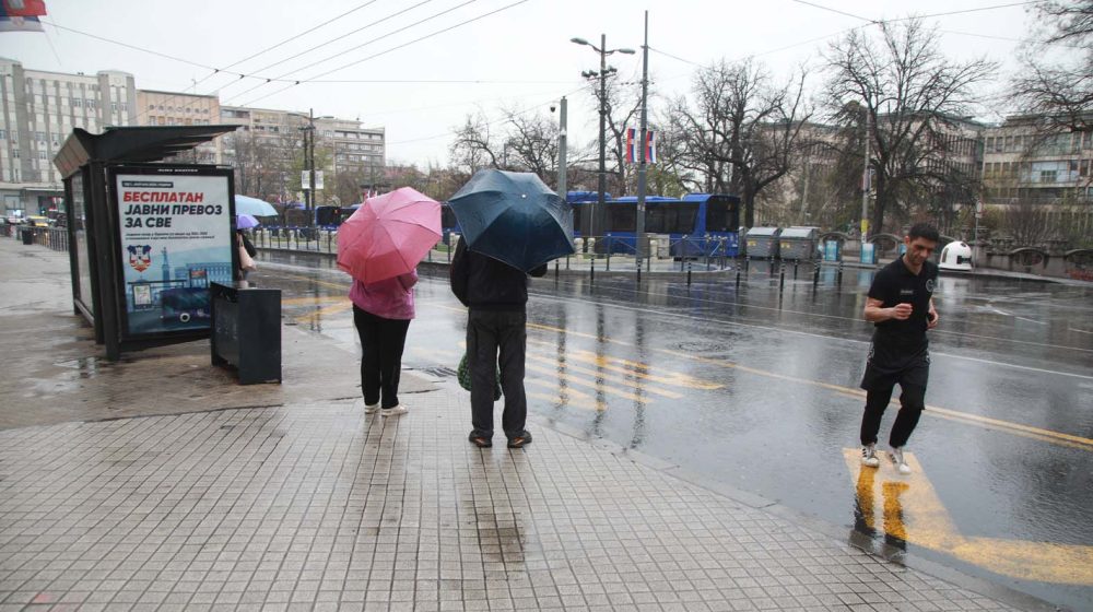 Pljuskovi i grmljavine: Kada i gde će padati kiša i duvati jak vetar? 1