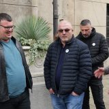 Građani blokirali Nemanjinu, poljoprivrednici na sastanku u Vladi 15