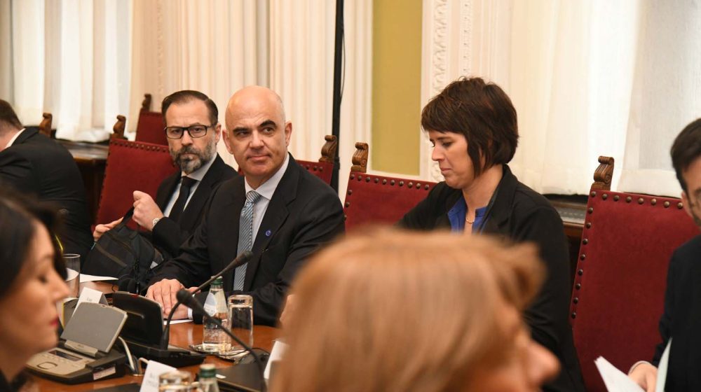 Šta je Alen Berse (Savet Evrope) rekao na sastanku sa predstavnicima opozicije? 1