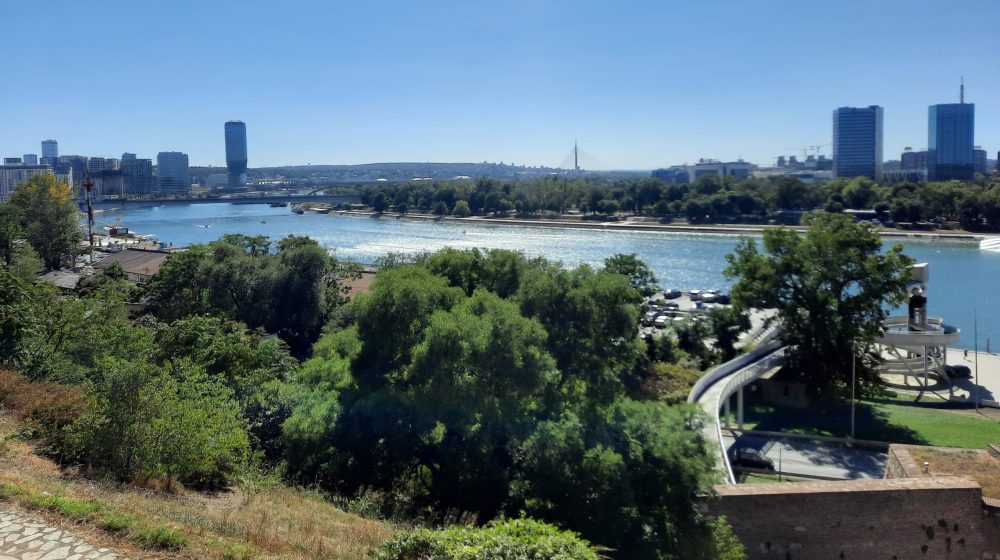 Beograd u "top 5" gradova u Evropi u kojima je život najskuplji: Više od pola plate ode na stan 9
