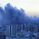 Pogođeni američki konzulat u Dubaiju i baza u Kataru, Iran odložio sahranu Hamneija 4