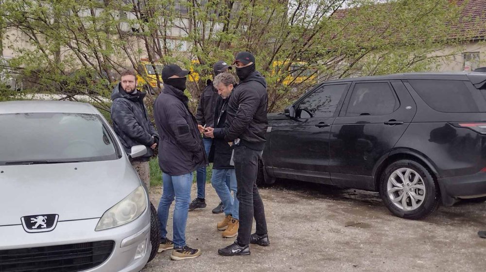 Bugarski voz, glasanje bez dokumenata, paralelni spiskovi obeležili izborni dan 1