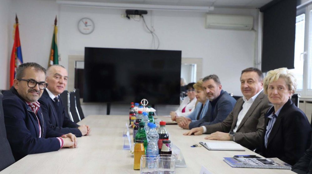 Ministar Vujić uoči izbora obišao pravosudne institucije u Bajinoj Bašti i Sevojnu 1