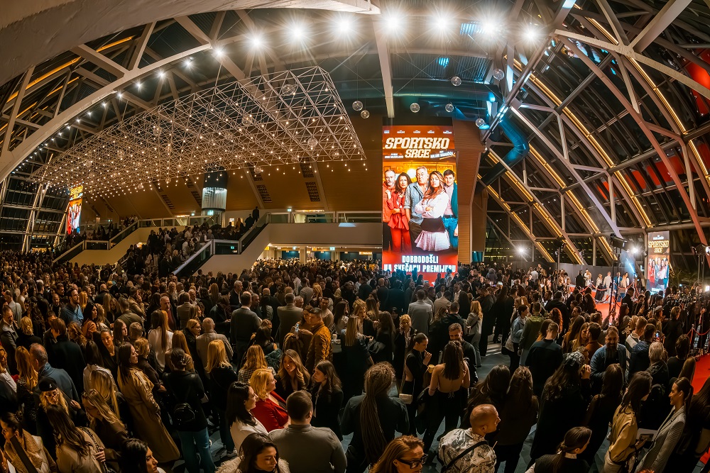 Spektakl u Sava centru: Smeh i dugi aplauz za film „Sportsko srce" 1