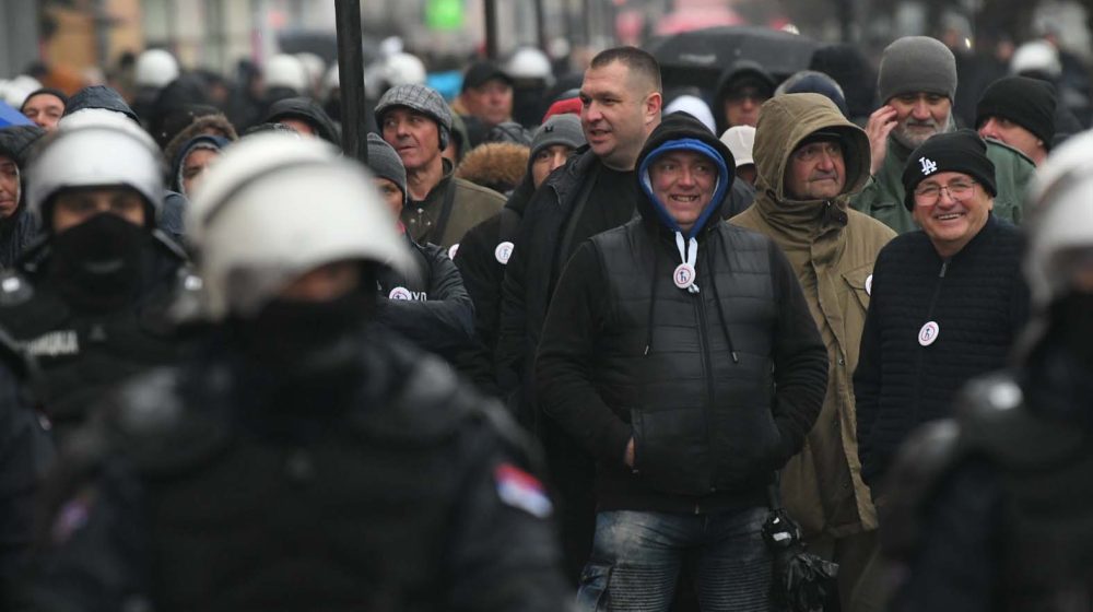 Sprega crnokapuljaša i policije sprečila pobedu u Kuli 1