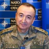 Komandant KFOR-a u video poruci iz Brisela: Potrebno je hitno naći političko rešenje 4
