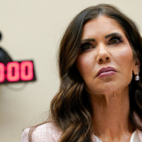 Tramp smenio Kristi Noem koja je predvodila njegovu imigracionu politiku 12