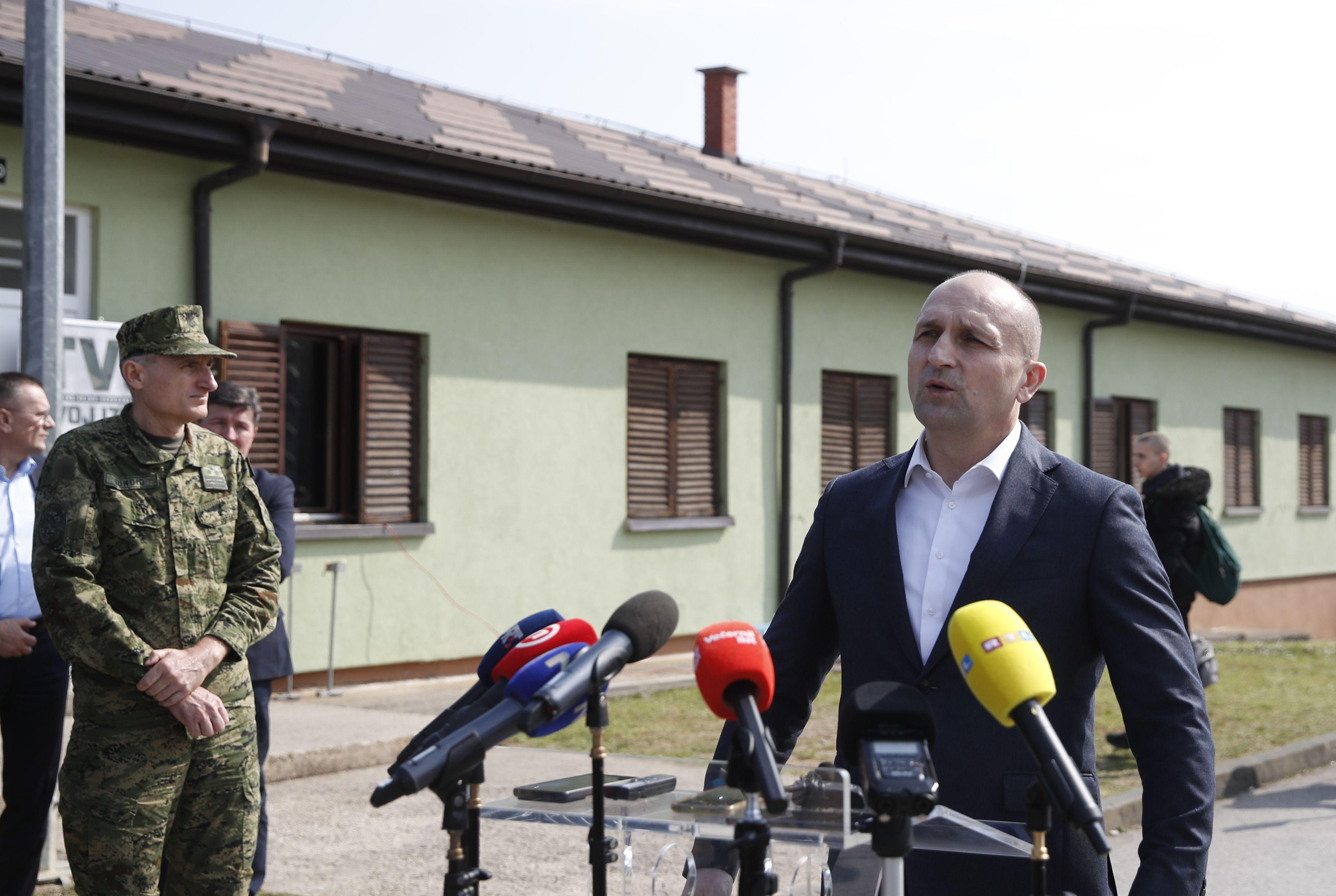 Vojni rok u Hrvatskoj posle 18 godina: Stotine mladića se dobrovoljno prijavilo 2 ministar odbrane hrvatske ivan anušić