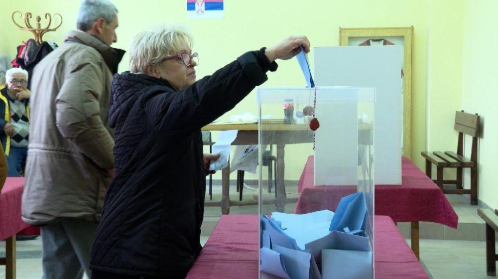 Studenti o izlaznosti na izborima do 17 časova: U Kuli 66 odsto, Lučanima 69, Sevojnu 67,2 odsto 1 Studenti o izlaznosti na izborima do 17 časova: U Kuli 66 odsto, Lučanima 69, Sevojnu 67,2 odsto 1