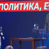 "Pokušaj spasavanja posrnulog rejtinga": Parandilović o Vučićevom predstavljanju strategije Srbija 2030 6