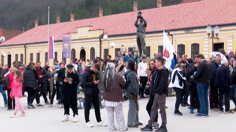 Predizborni mitinzi u 10 lokalnih samouprava: "Pritisci vlasti na građane pred izbore 29. marta strašni i ogromni" 1