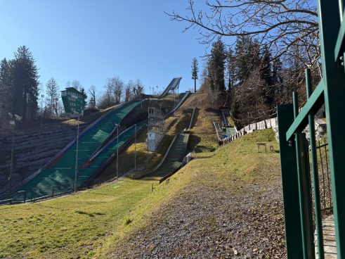 Posetili smo Velenje, grad koji i dalje slavi rudare, poštuje Tita i ima binu na 165 metara ispod zemlje na kojoj je svirao Leibach 6
