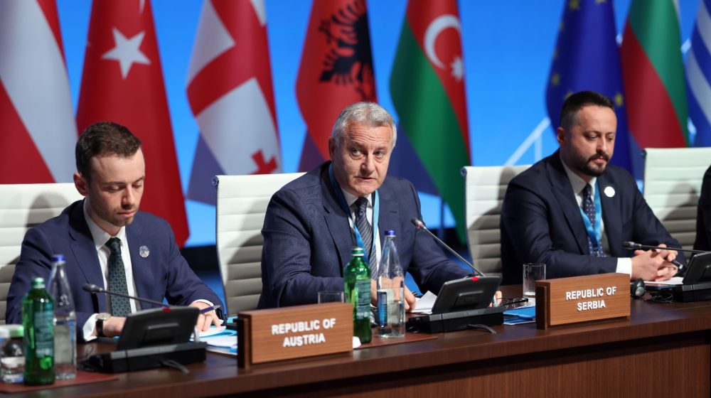 Koković (MRE): Razmatramo nabavku 1,4 milijardi kubika gasa od Azerbejdžana do 2030. godine 1