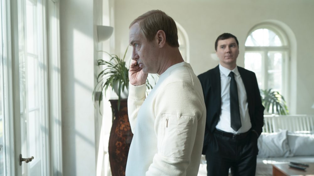 Intrigantni triler o moći, strasti, manipulaciji i usponu Vladimira Putina: "Čarobnjak iz Kremlja" sa Džudom Louom u našim bioskopima 1