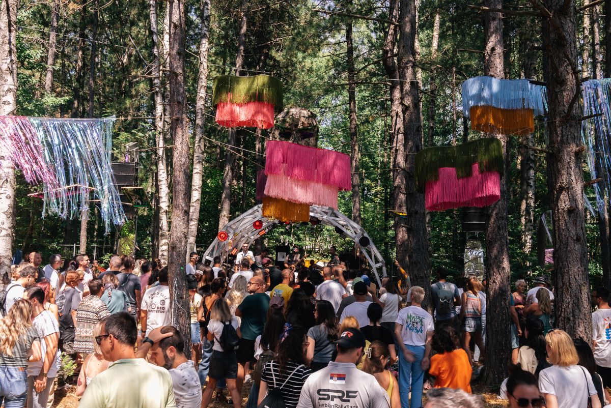 MMF JE RAZLOG: 11. izdanje Mountain Music Festa na Divčibarama 3 MMF JE RAZLOG: 11. izdanje Mountain Music Festa na Divčibarama 2