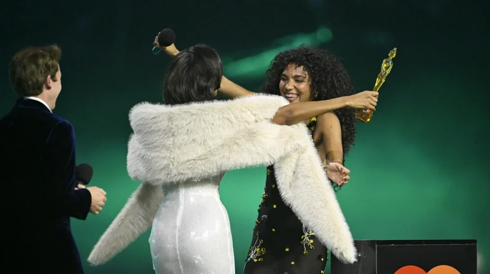 Najveće zvezde pop i rok muzike na 46. izdanju BRIT Awards održanom u Mančesteru 1