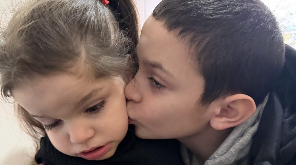Jakov, hrabri brat, sakupio 35.000 evra za sestru: Još fali novca za Janjino lečenje 1