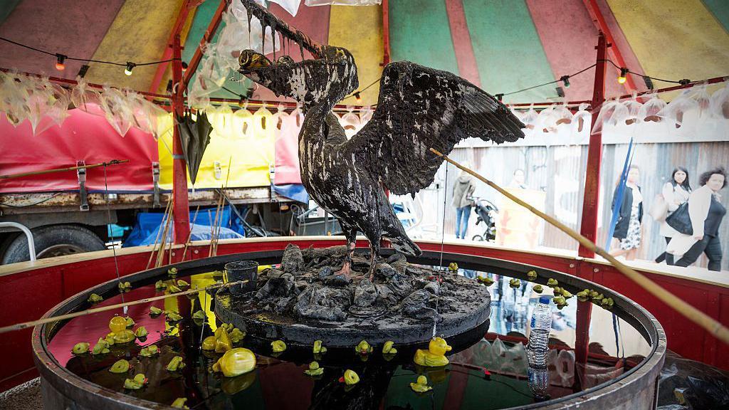Znamo li konačno ko je Benksi 3 Dismaland