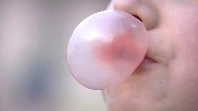 Pet izvora mikroplastike u našoj ishrani 3 žvaka, balon