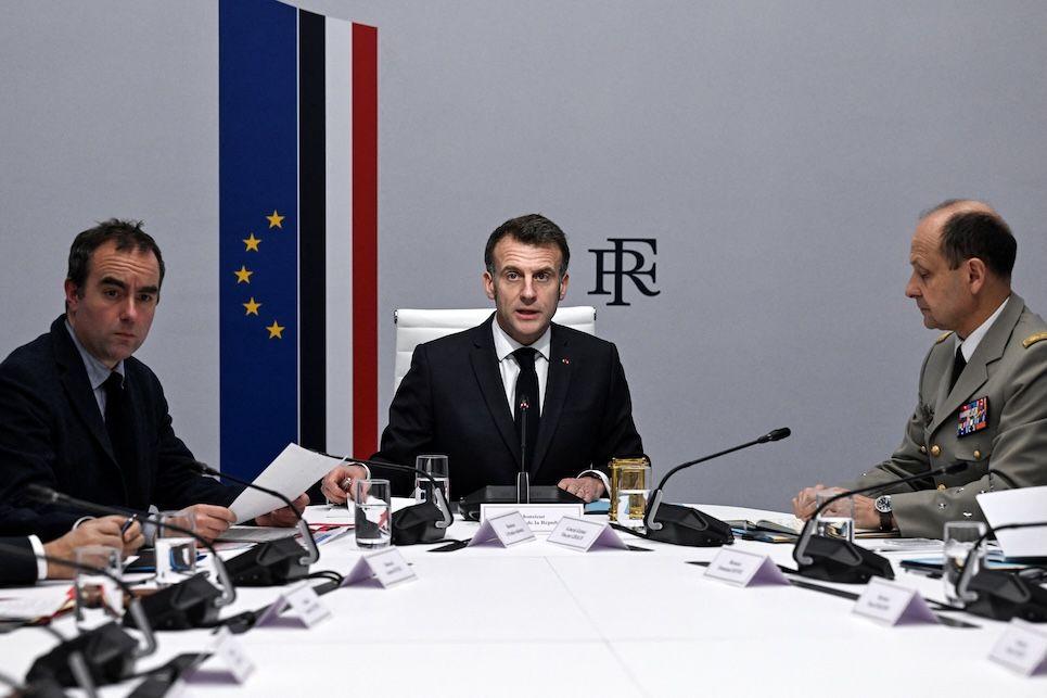 Makron predsedava Savetom za nacionalnu bezbednost