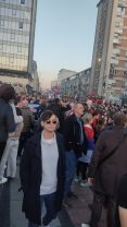 Više hiljada ljudi na protestu "Država, to smo mi" u Nišu: Kome su studenti poručili da moraju  da "stanu zajedno" u borbi protiv režima? 6