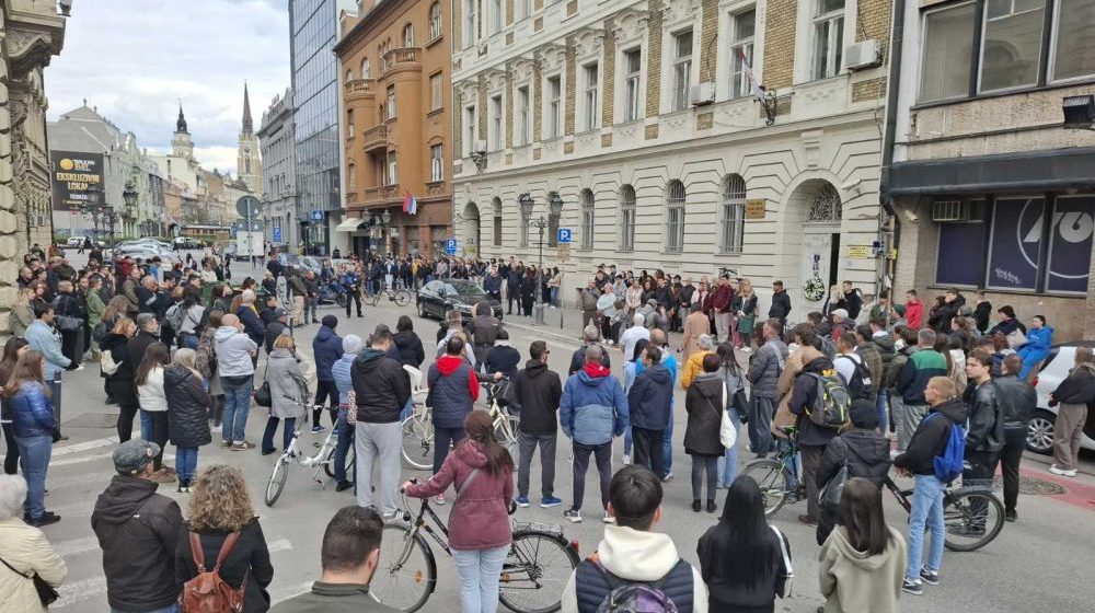 Učenici u Novom Sadu obeležili godinu dana od smrti Vukašina Crnčevića, 16. žrtve nadstrešnice 1