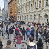 Učenici u Novom Sadu obeležili godinu dana od smrti Vukašina Crnčevića, 16. žrtve nadstrešnice 8