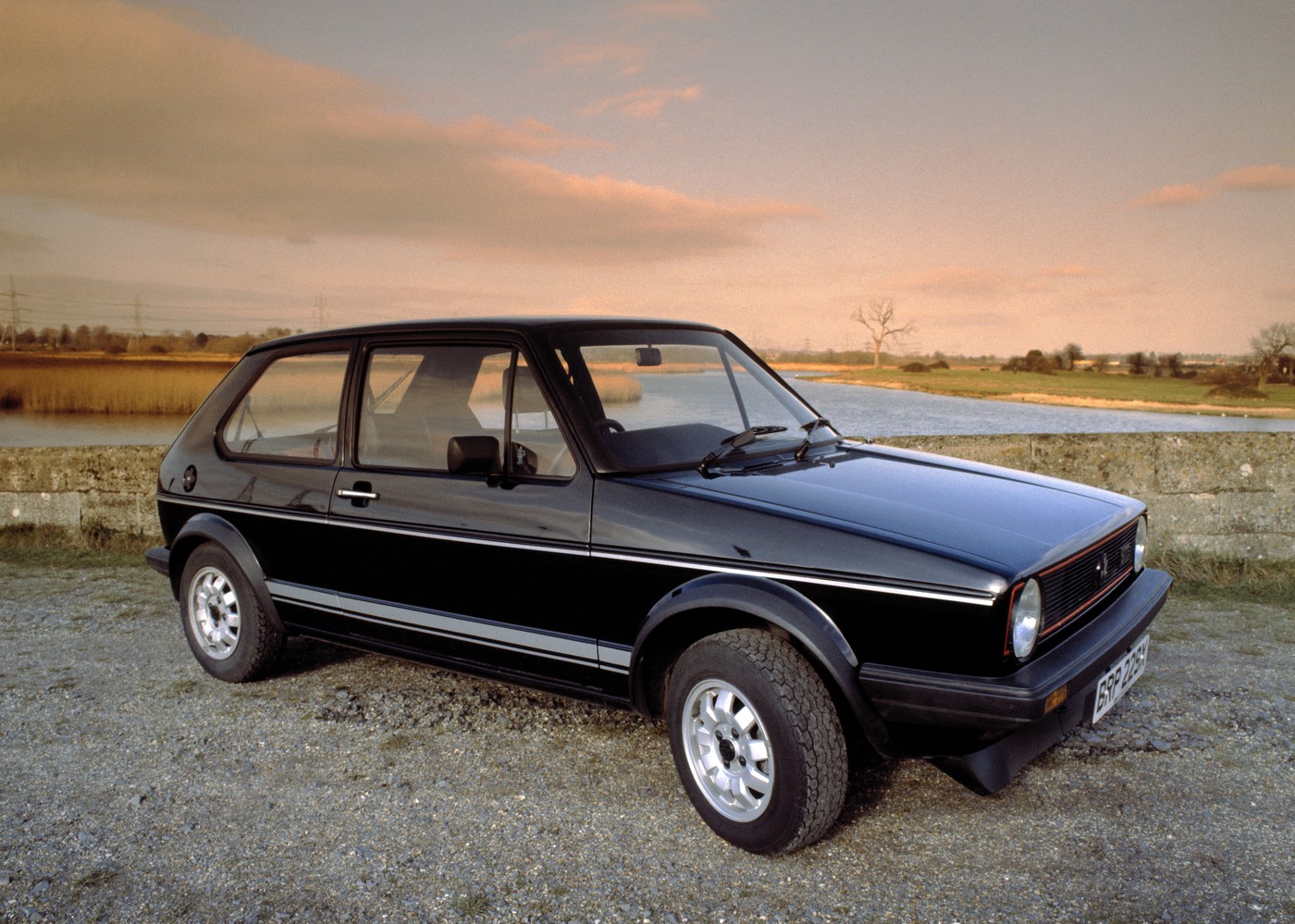 Neverovatno, ali istinito: Automobili stariji od pola veka štedljiviji od modernih, pokazao test Auto Bilda 2 golf