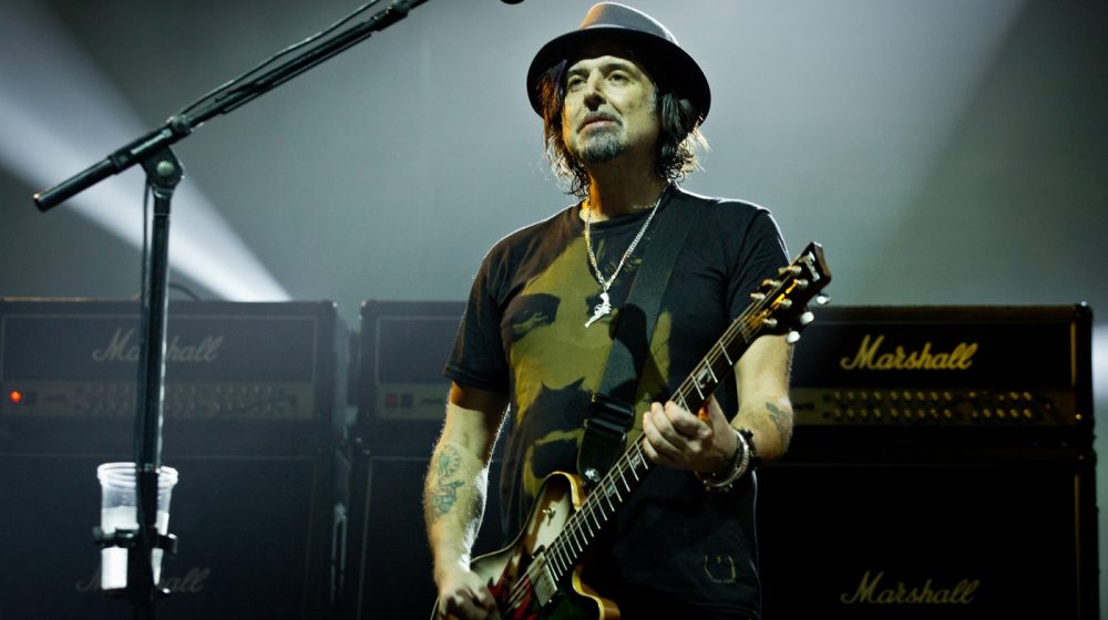 Preminuo Fil Kembel, gitarista Motörheada 1