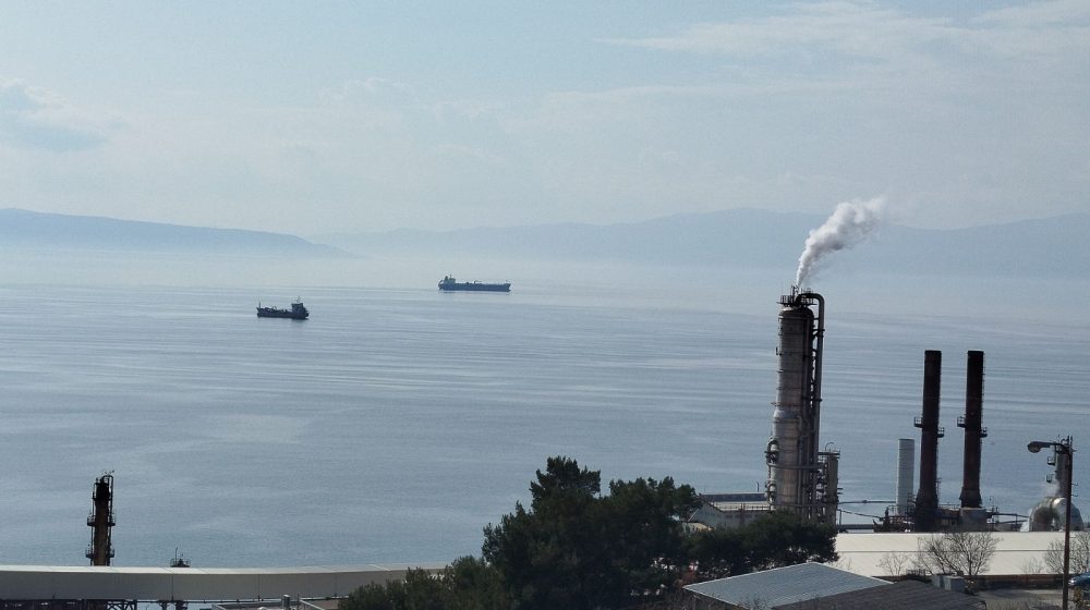 Trampovo primirje sa Iranom ohladilo cenu nafte i gasa: Nafta pala za 13 odsto, a gas za 17 odsto 1