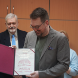Stefanu Tićmiju dodeljena nagrada Politikinog zabavnika za roman "Tata kaže gambit" 5