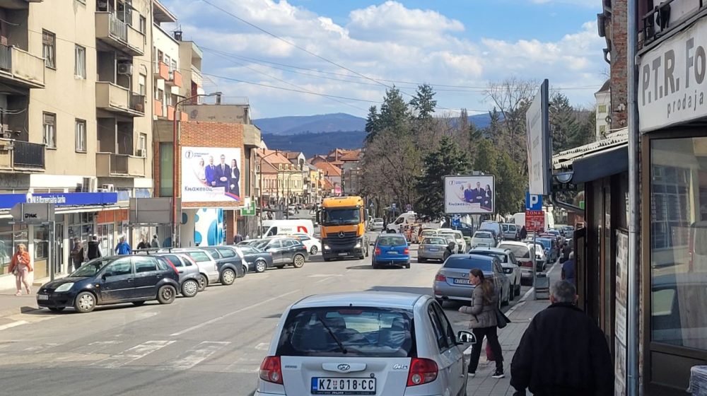Kako izgleda predizborni Knjaževac: Radovi, mašine i pokoji plakat (FOTO) 1