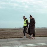 Policajci pešače do Ostroga, skupljaju novac za lečenje dvoje dece 2
