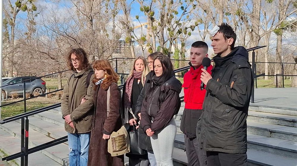 Batinaši koji su tukli studente u Novom Sadu i dalje na slobodi: Uprkos brojnim snimcima, policija nikako da identifikuje napadače 1