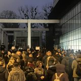 Ispred zgrade Rektorata u Novom Sadu podrška kolegama u Beogradu 6