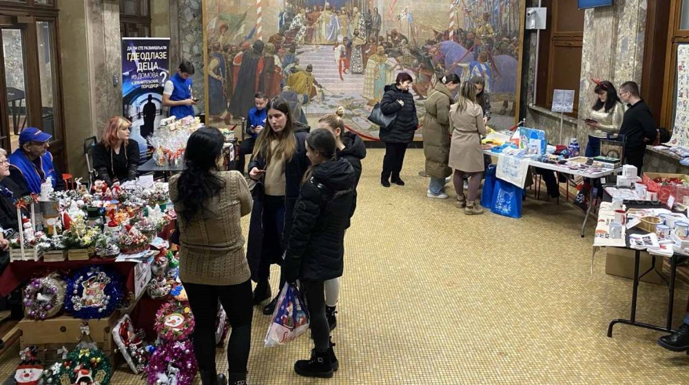 Humanitarni Uskršnji bazar u Narodnom muzeju Srbije 1