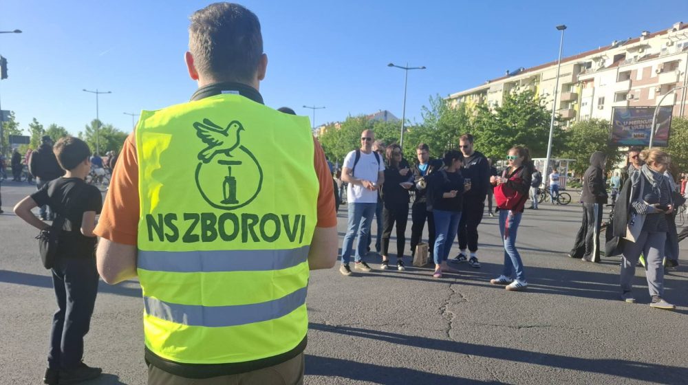 Građani ponovo blokirali raskrsnicu u Novom Sadu: Protest zbog odbijene žalbe (FOTO, VIDEO) 1
