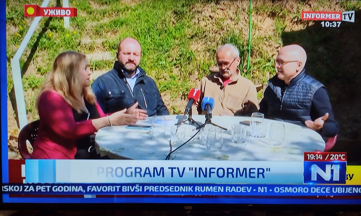 Deka Mirko, udri po blokadi, predsednik će tebe da nagradi: Vlast zloupotrebljava „male” i „obične” ljude čim se pomenu neki izbori 2