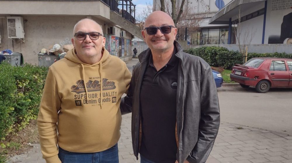 „Informer” pratio, snimao, emitovao i targetirao pogrešnog čoveka: „Sudija Baković blokira sto u kafiću”... samo što to nije sudija Baković 1