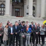Poslanici danas raspravljaju o nepoverenju vladi Srbije 4