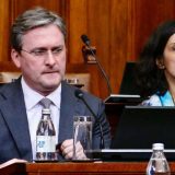 Taktičko povlačenje ministra u skupštini 11