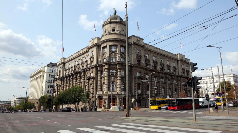 Ko je nadležan za jedini srpski univerzitet na Kosovu i Metohiji? 1