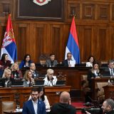 Nastavljena sednica Skupštine Srbije: Na dnevnom redu 40 tačaka 1